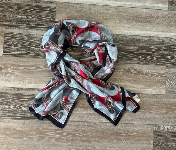 NWT Beautiful Paisley Print Long Scarf Wrap Sarong Blues Burgundy Print - Image 8