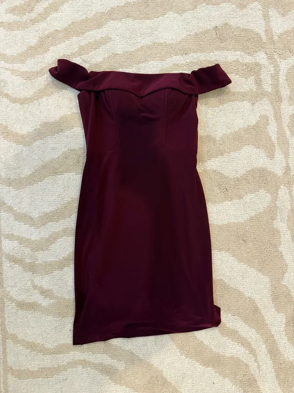 Faviana Glamour Burgundy Off Shoulder Bodycon Mini Dress Size 2 - Image 4