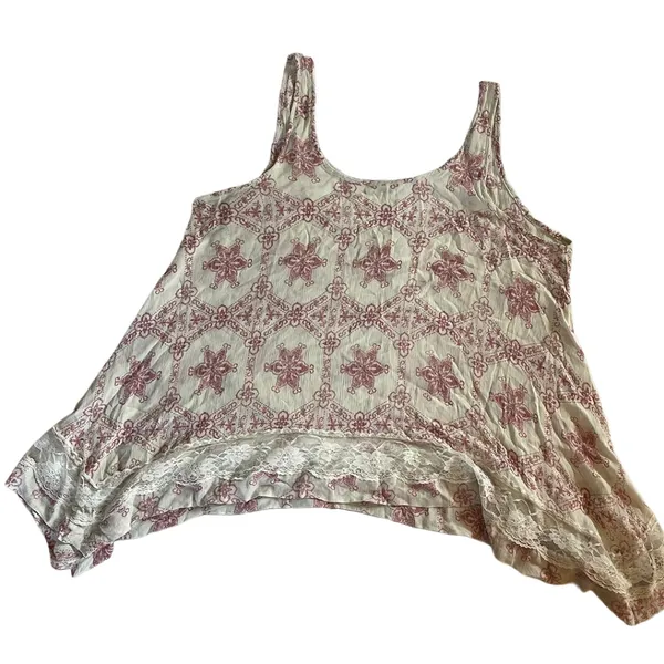 Mimi Chica Soho Sharkbite Tunic – Pink Paisley Lace Trim – Size M - Image 3