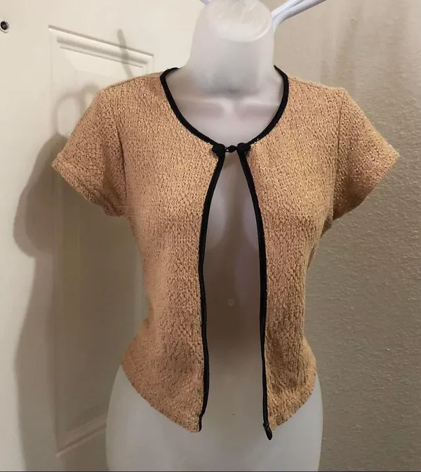 Vintage Tan black cropped cardigan bolero bow frog closure single button short sleeve dainty #coquette #cottagecore #boho #indie #grunge twee Made in USA - Image 3