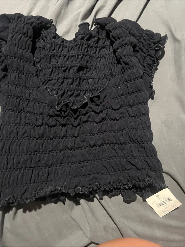 NWT Anthropologie Smocked Black Women's Short Sleeve Top - Image 4