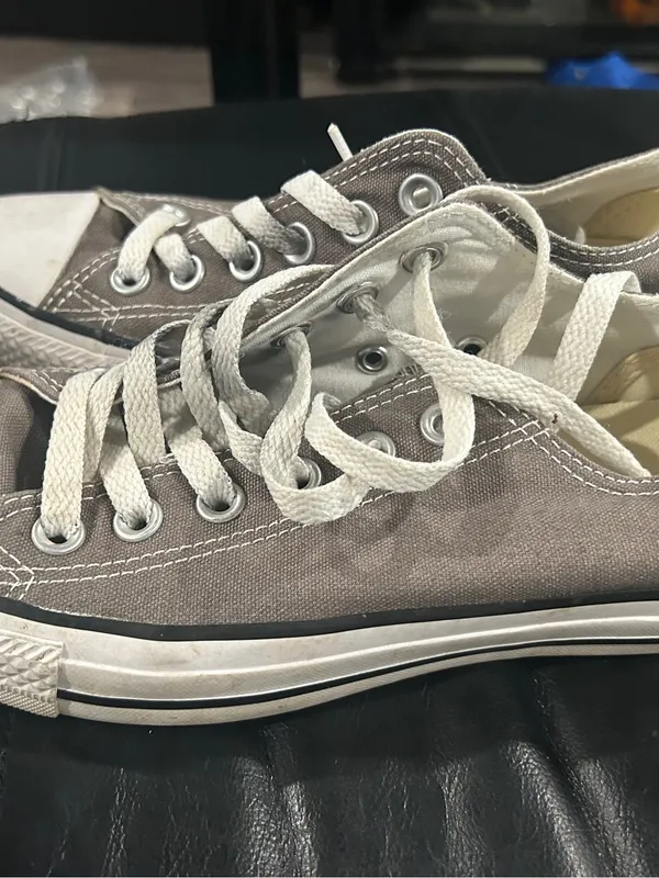 Converse White and Black Women’s Size 37.5 Canvas Sneakers Label - Image 5