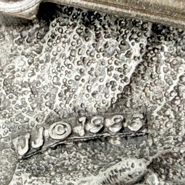 Vintage JJ Jonette Shar Pei Dog Brooch Pewter Tone Signed ©1985 - Image 7