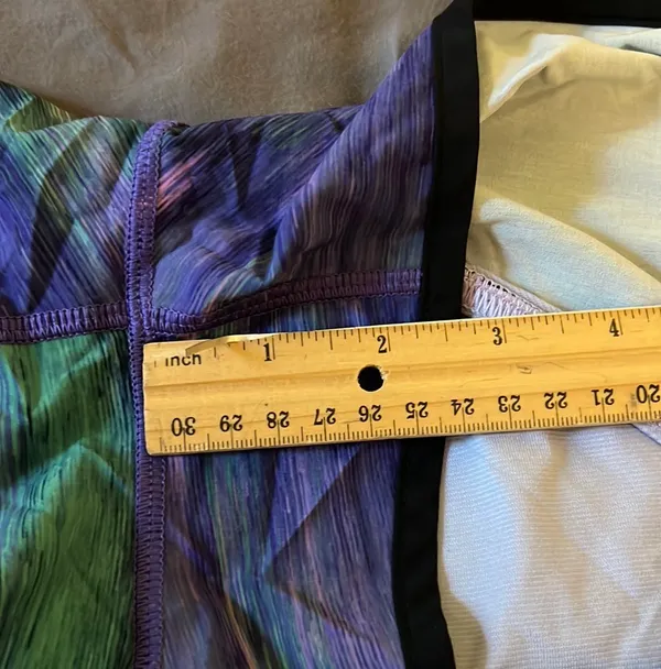 Lululemon Speed Up Shorts 2.5 - Image 7