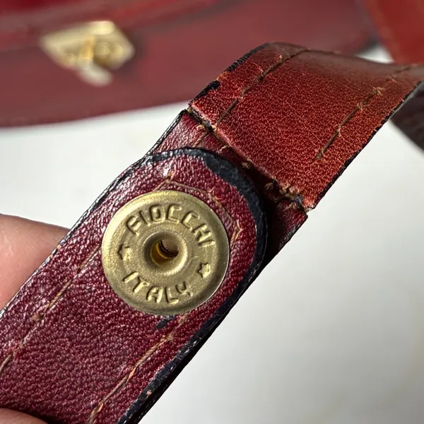 Maca Oxblood Leather Saddle Bag Crossbody Turn Lock Made in Italy Vintage - Image 6
