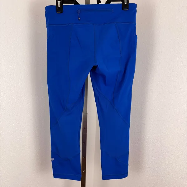 Lululemon cobalt blue cropped leggings - Image 5