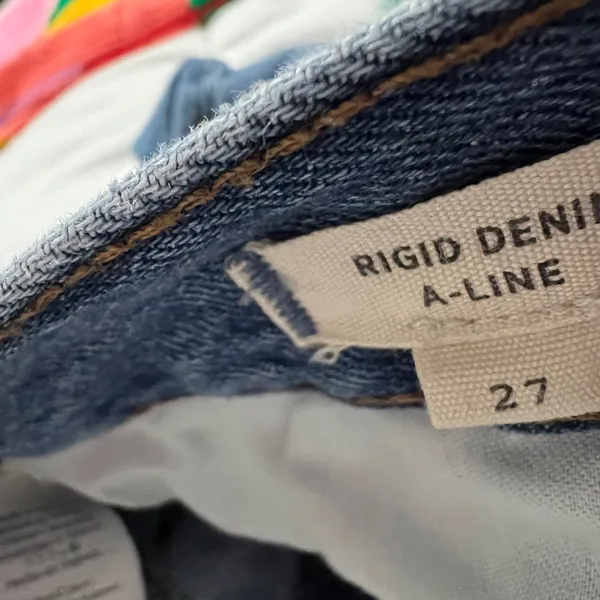 Blue Denim Mini Skirt - Casual Frayed Hem - Image 3
