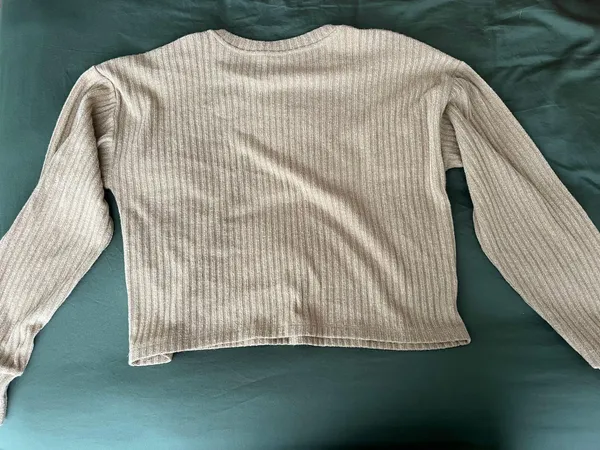 Aritzia Top - Image 3