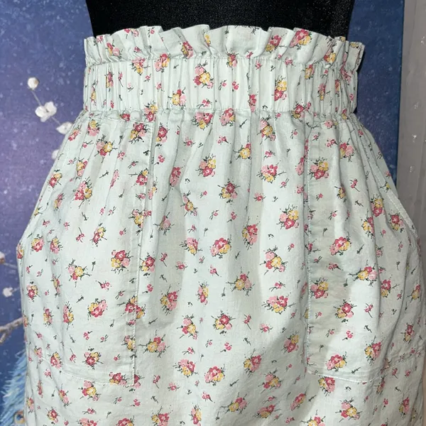 Jack Wills Size 4 High Waistband Floral Skirt - Image 2
