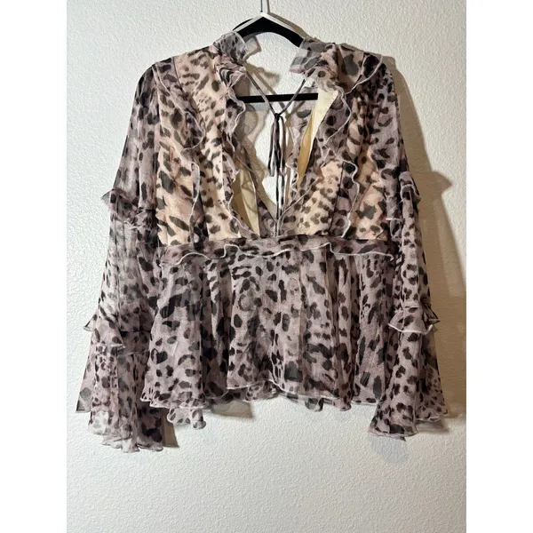 Olia NWT Womens Size L Plunge Neck Tie Back Ruffle Lined Long Sleeve Leopard Top - Image 3