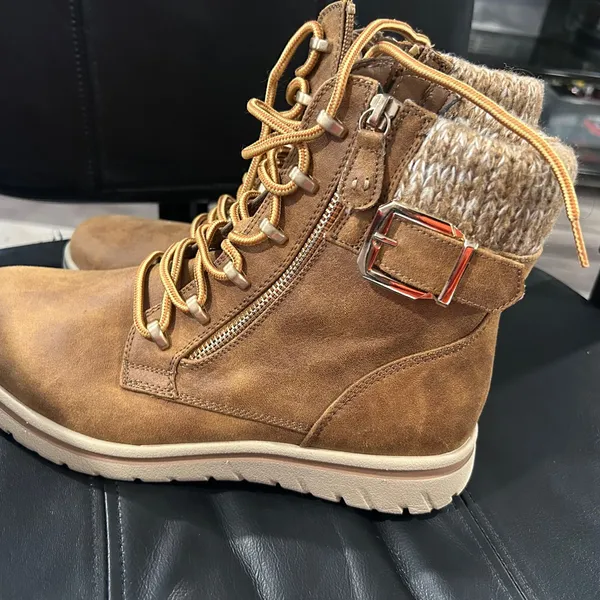 Cliffs by WHITE MOUNTAIN Tan Lace-Up Boots - Image 3