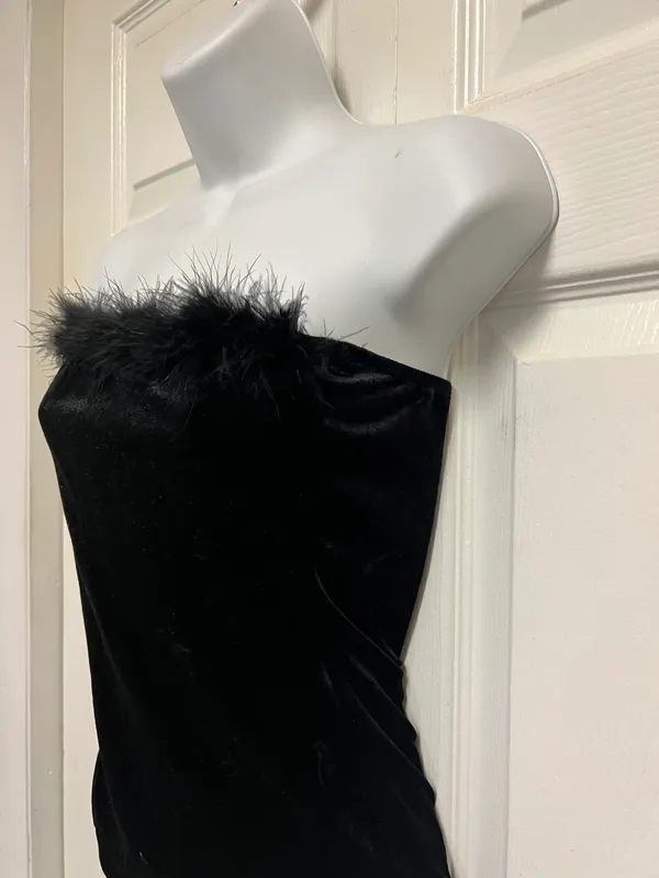 Zaful Black Velour Feather Trim Bodysuit - Image 4
