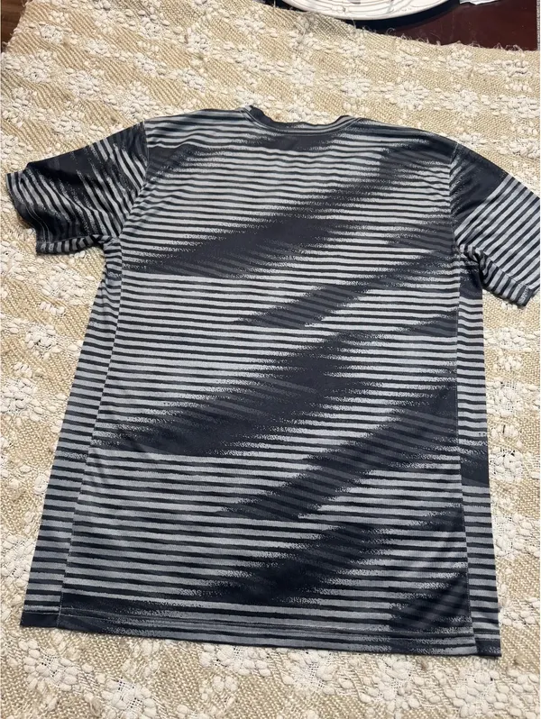 Nike Dri-FIT Women's T-Shirt – Size Medium - Image 3