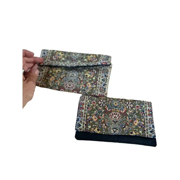 Tapestry pattered trifold wallet with matching checkbook cover - Image 6