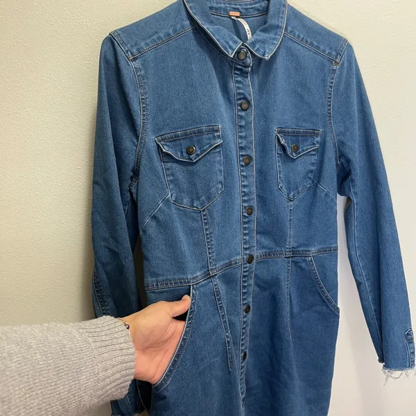 Free‎ People Denim Button Front Mini Dress Medium Wash Long Sleeve Blue Small FP - Image 8