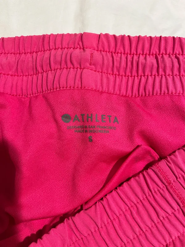 Athletes pink shorts - Image 4