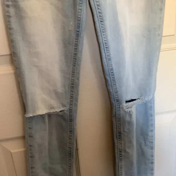 Hollister light wash jeans size 00 waist 23 - Image 3