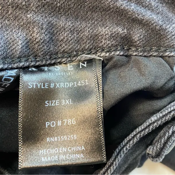 Risen Wide Ankle Flare Jeans Black 38”x28” Mid Rise‎ Distressed Raw Hem Stretch - Image 5