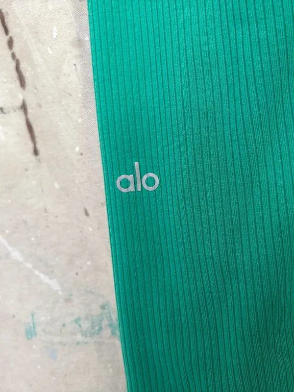 Alo Yoga Blissful High Waist 7/8 Leggings, Green Emerald - Image 5