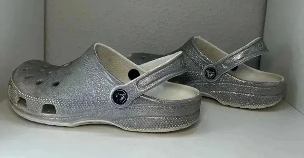 Crocs Classic Glitter II Clog Shoe 'Silver' Size Men's 4 /Women's 6 - Image 8