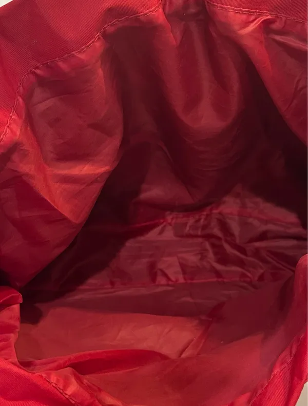 Yankee Candle Quilted Nylon Tote Red - Image 5