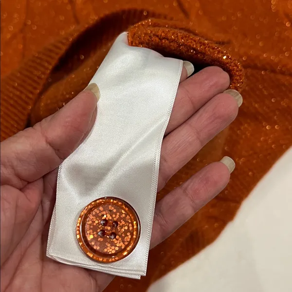 Taylor Swift The life of a showgirl cardigan orange like new. Size XL/2XL - Image 10