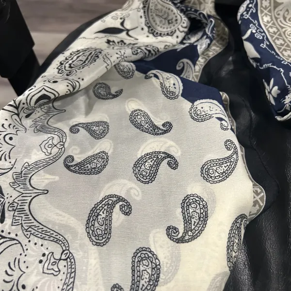 100 % silk Paisley Scarf in Navy & Cream - Image 5
