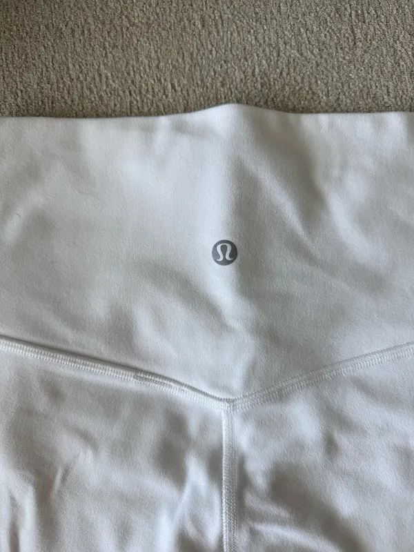 Lululemon Align High-Rise Shorts 4" White - Image 3