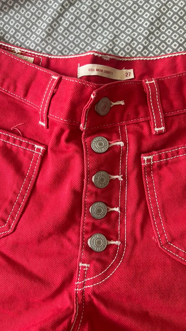 Levi’s 80s Mom Shorts - Image 2