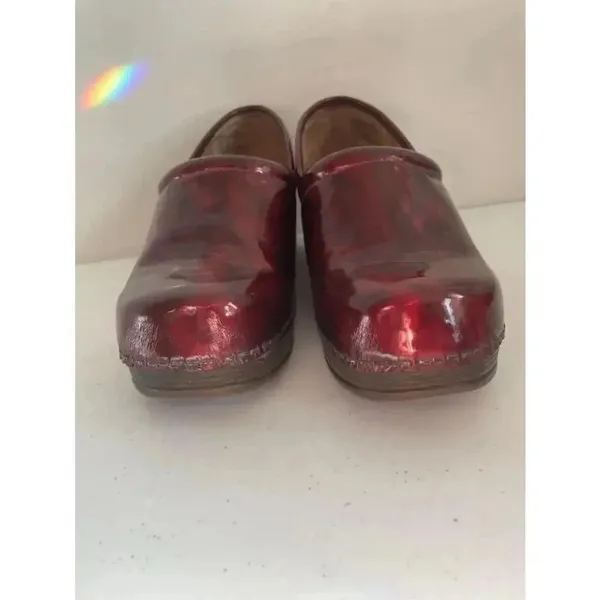 CLEARANCE Women's Melinda III GH‎ Bass Red Clogs Size 6M EUC! - Image 3
