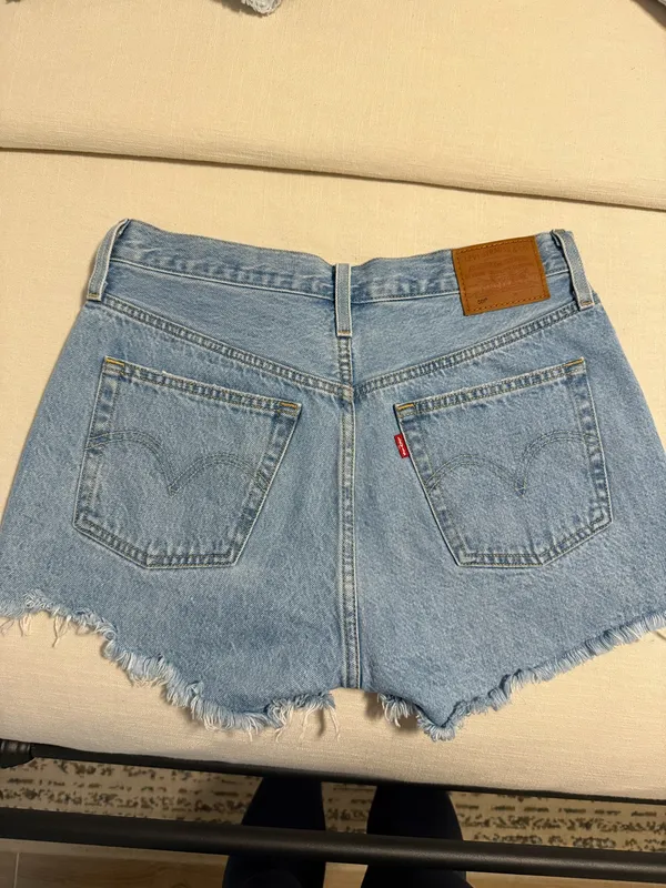 Levi’s 501 Shorts - Image 2