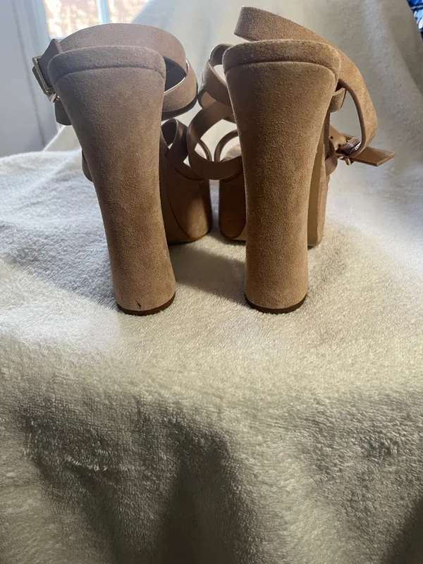 Gianni Bini Beige Suede Strappy Platform Sandal - Image 6