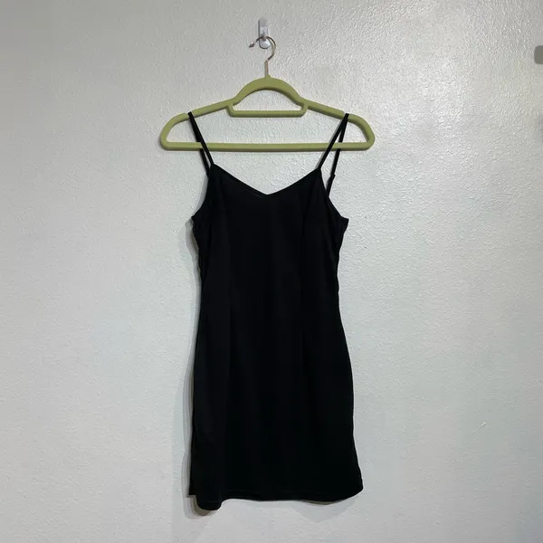 Missguided Black V-Neck Cami Mini Slip Dress Sz 6 NWT - Image 2