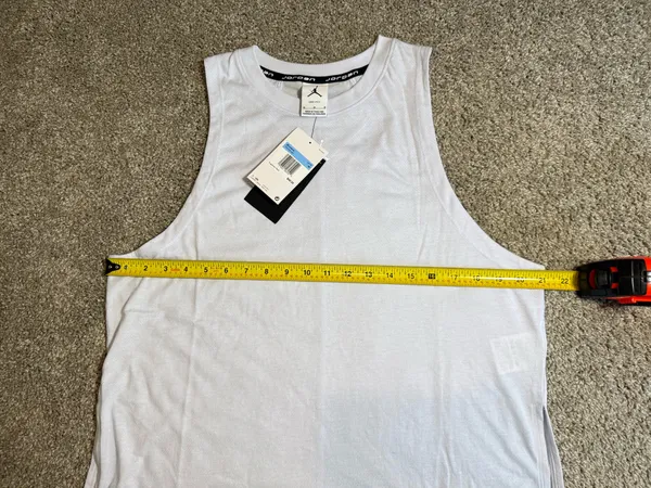 Nike Jordan Dri-FIT women’s Tank Top White Breathable Mesh Crew Neck Size M - Image 7
