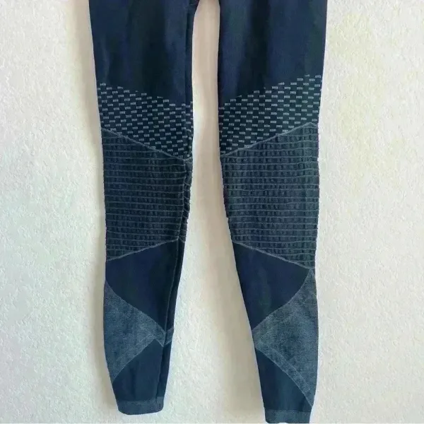 SPANX Women's Indigo Sky Seemless Moto Look‎ at Me Now Leggings Size Small NWT - Image 9