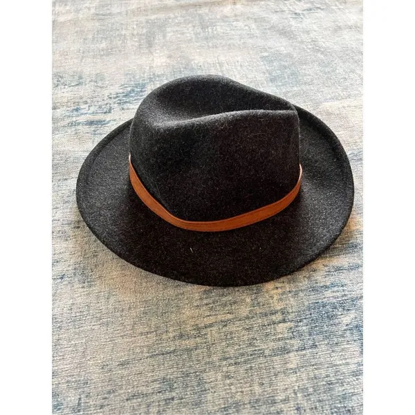 Heathered Black Felt Wool Blend Hat w Brown Strap - Image 3