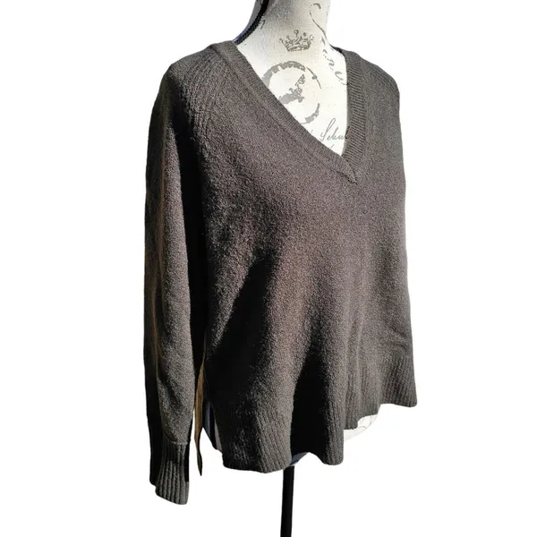 J. Crew Olive Green Alpaca Blend V-Neck Long Sleeve Pullover Sweater Size S‎ - Image 2