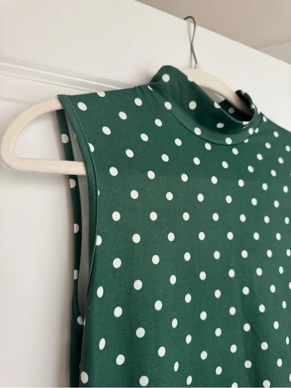 Milumia Dress Green Size M - Image 5