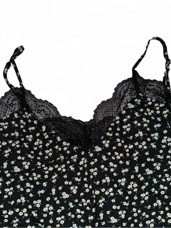SheIn Maternity Black Lace-Trim Camisole Tank Top with White Daisy Print - Image 2