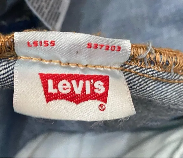 LEVI’S 501 Button Fly Denim Cut-off Shorts Size 34 - Image 11