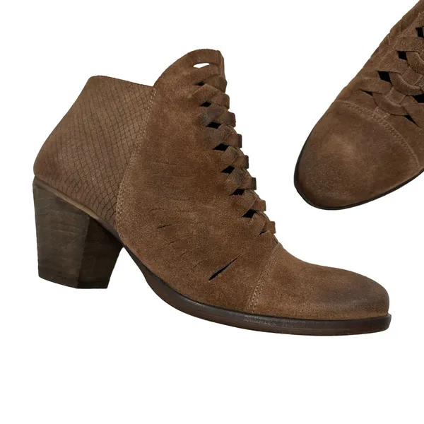 Free People Loveland Ankle Boot Size 39 US 9 Brown Suede Snake Embossed Boho - Image 11