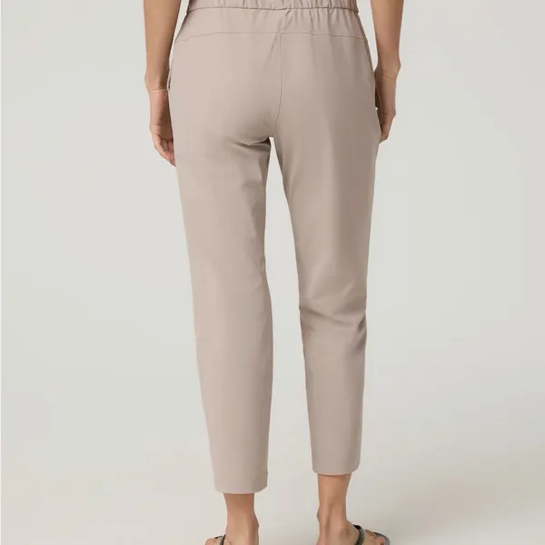 NWOT Vuori Cropped High-Rise Straight Pants in Taupe - Image 3