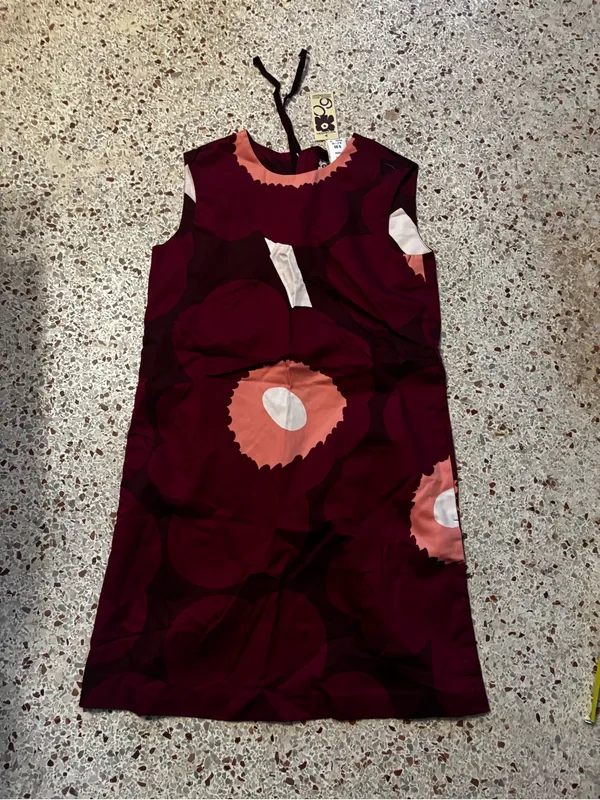 NWT Marimekko Siluetti Unikko Cotton Satin Dress side 34 is US 2 - Image 3