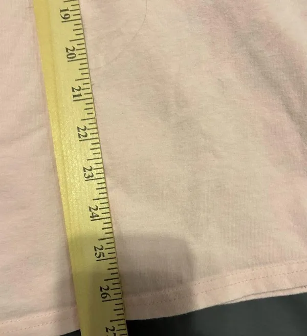Universal Studios ET pink short sleeve shirt size large - Image 5