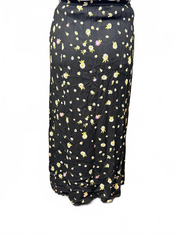 Black Floral Maxi Skirt with Side Slit and Tie Waist - Image 3