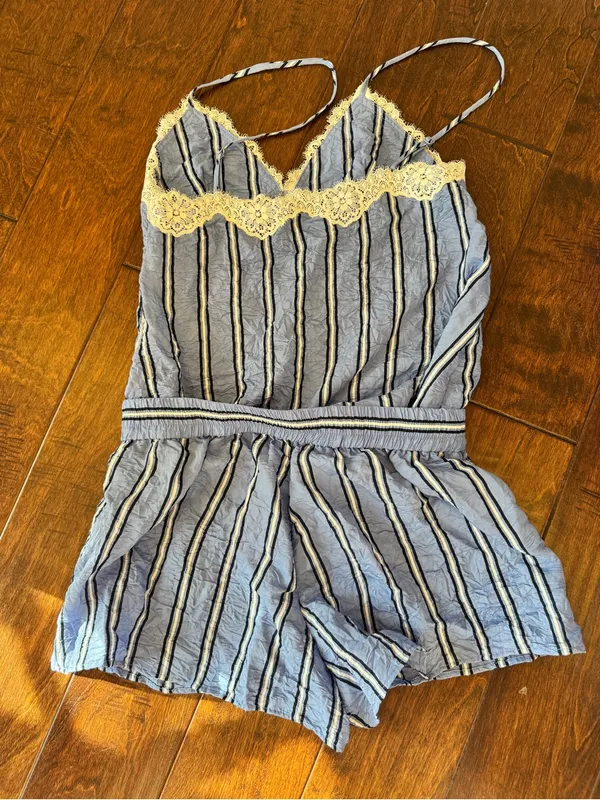 NWT Zara Wrinkle effect short striped Lace trim jumpsuit. Size Small‎ - Image 5