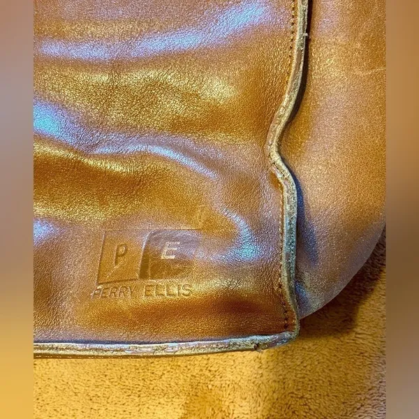 Vintage 1980s Perry Ellis Cognac Leather Shoulder Bag w/ Mini Strap/Belt - Image 3