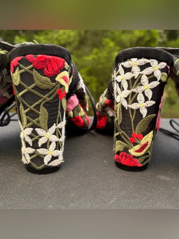 Liliana Chasity Floral Embroidered Mesh Peep Toe Lace Up Booties Black Size 10 - Image 8