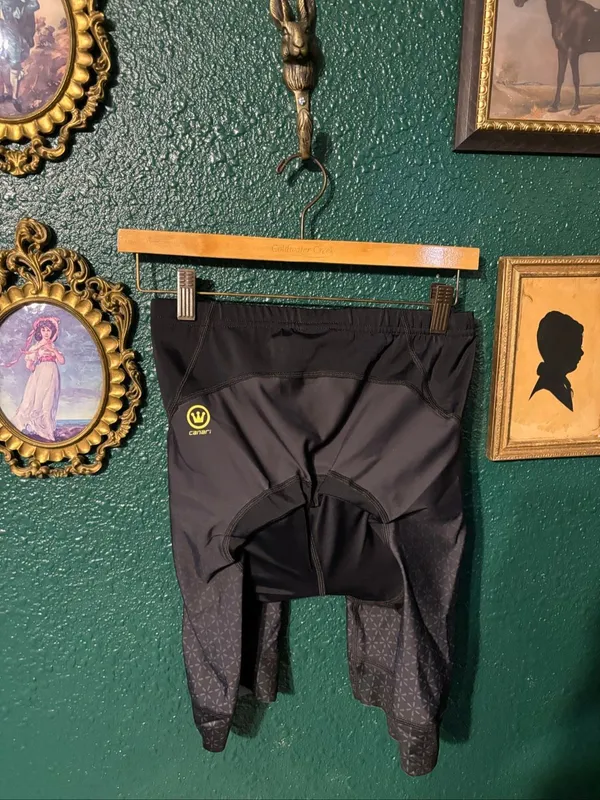 Canari NWT Women’s Cycling Shorts Mountain Sz Medium - Image 2
