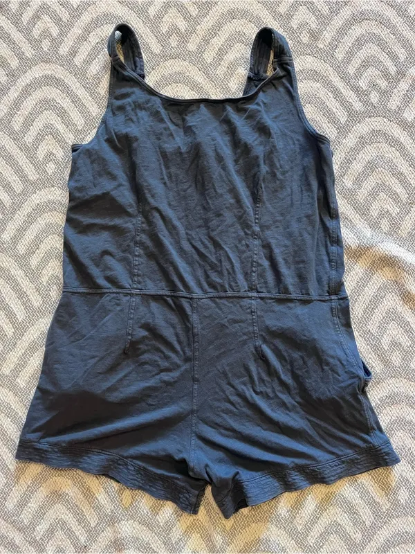 GAP BODY Blue Tank Top/Shorts Romper XL - Image 2